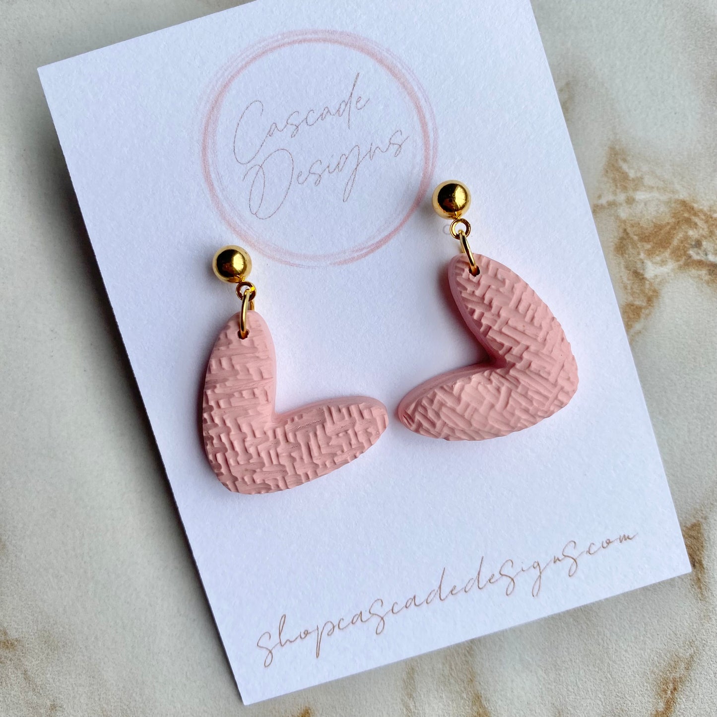 The Juliet | Luster and Pink Bubble Heart Clay Earrings