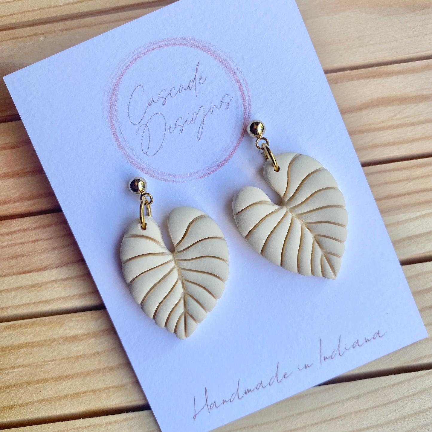 The Arielle | Mint Palm Leaf Clay Earrings
