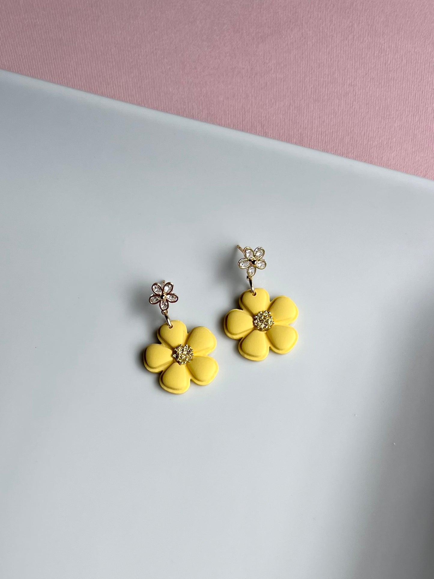 The Mae | Yellow Flower Clay Earrings