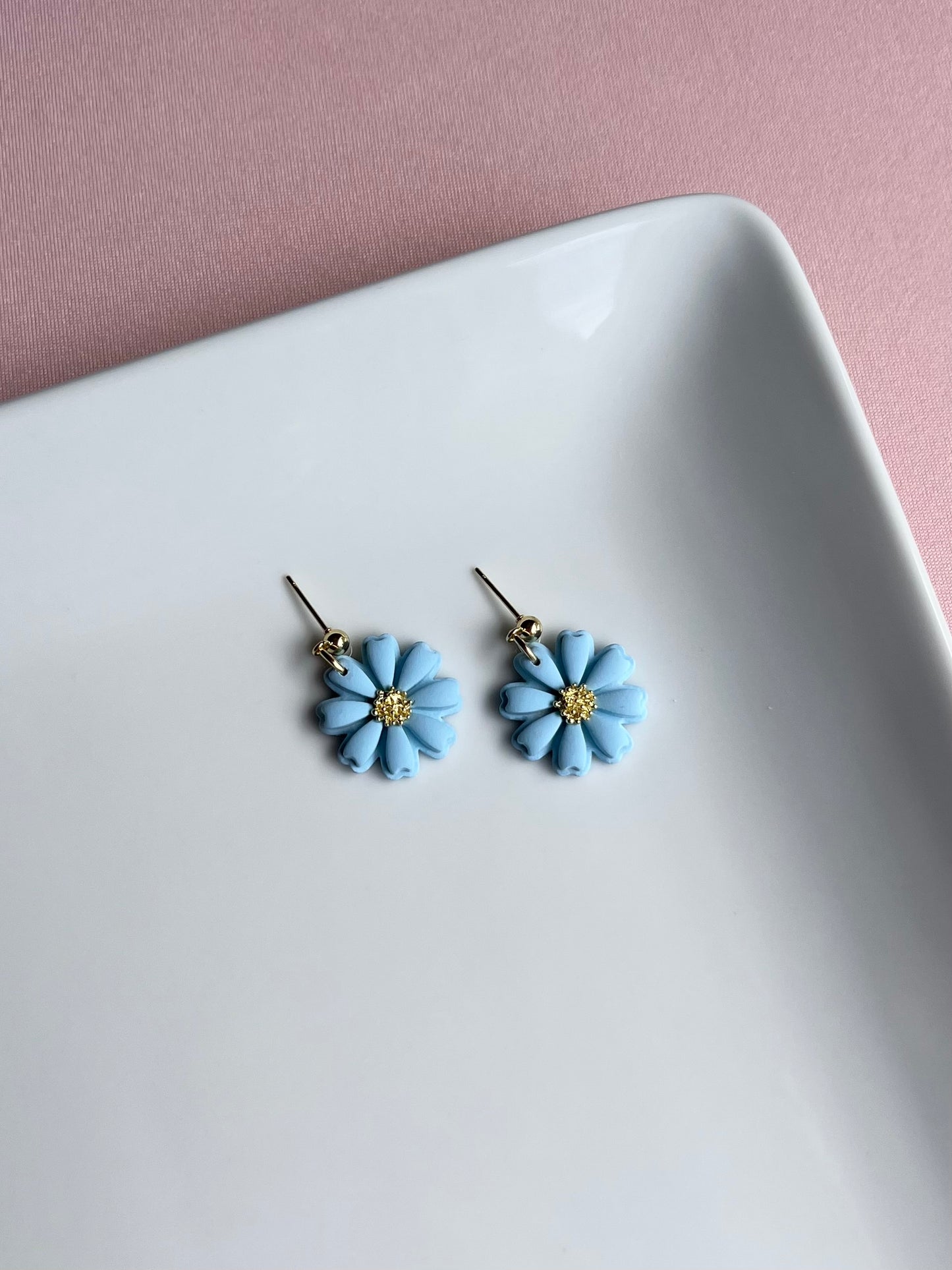 The Ren | Blue Flower Clay Earrings