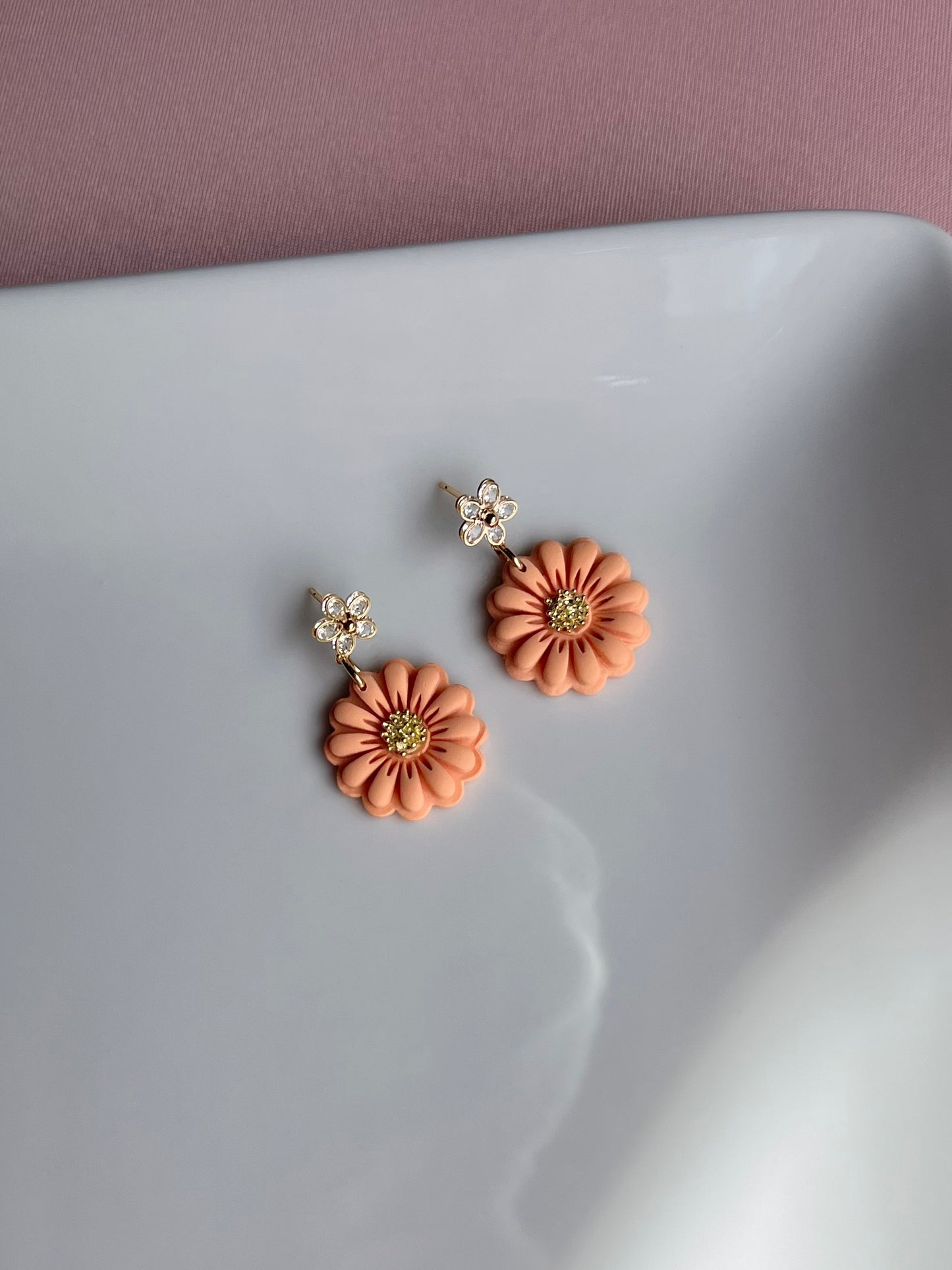 The Eve | Peach Flower Clay Earrings
