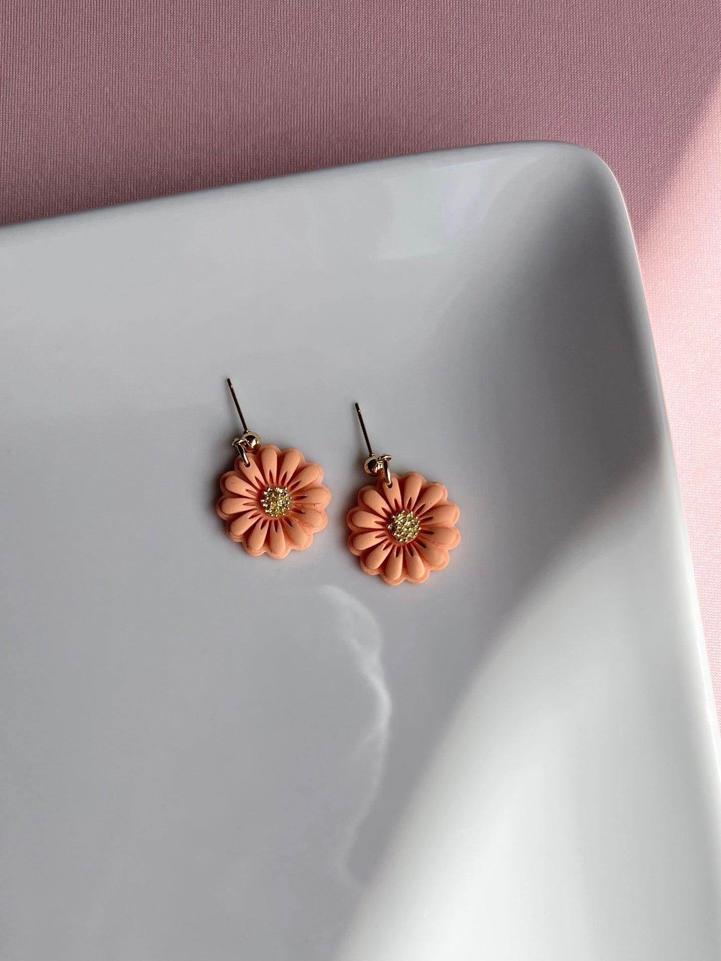 The Eve | Peach Flower Clay Earrings