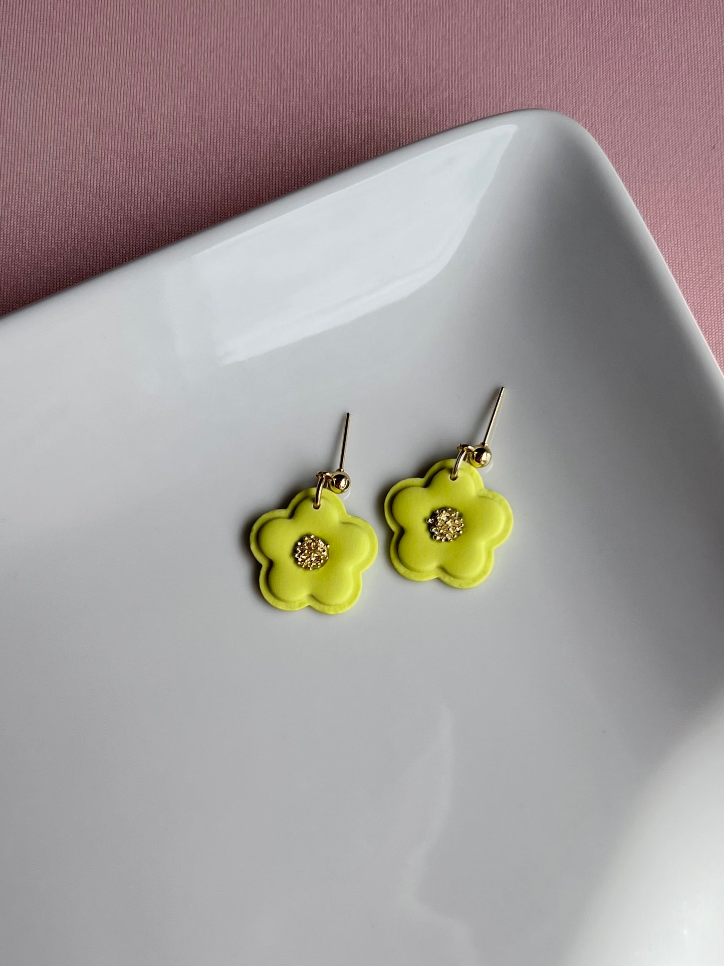 The Lea | Green Flower Clay Earrings