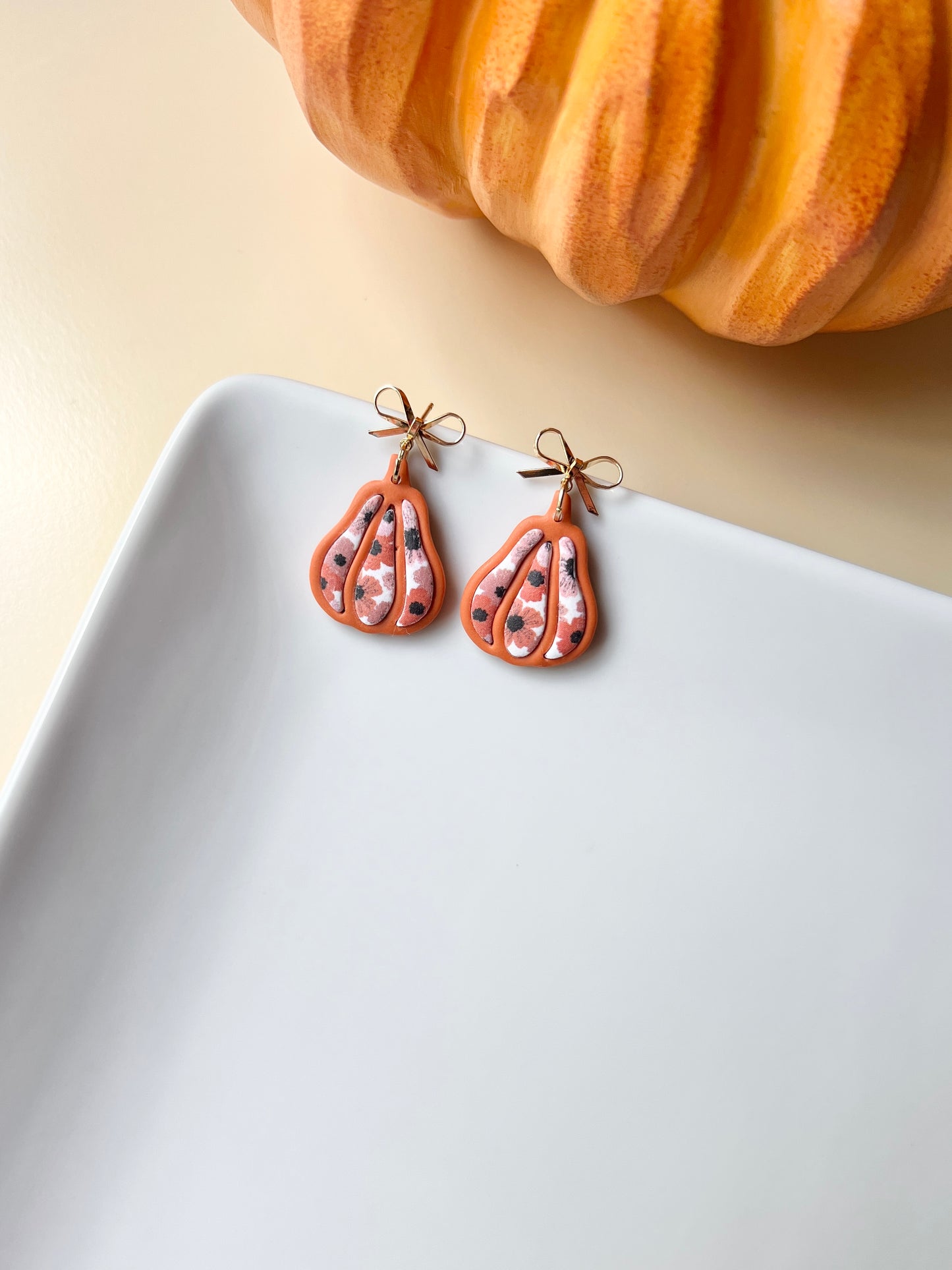 The Floral Gourd | Patterned Gourd Earrings