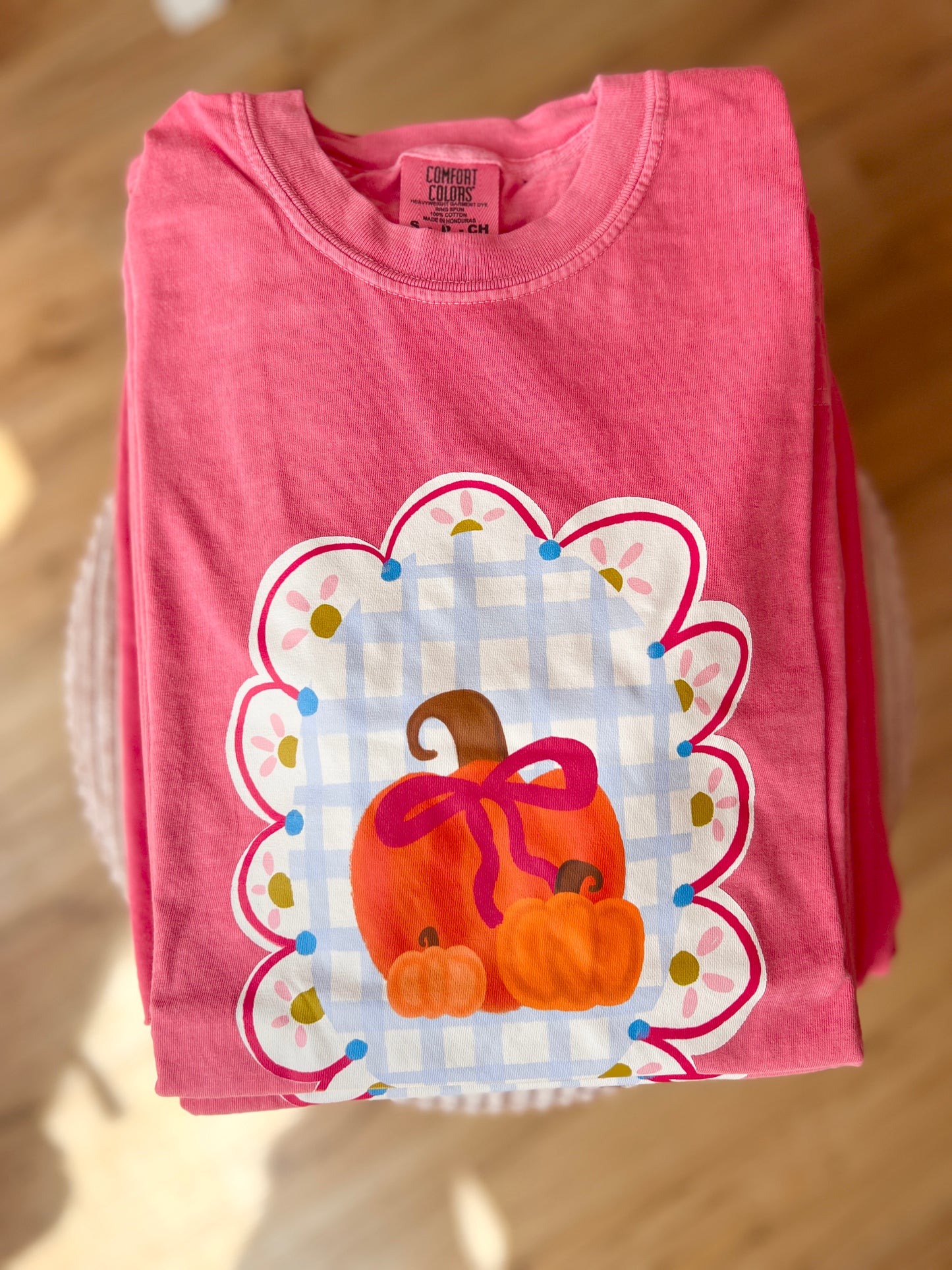 Scalloped Pumpkin Tee