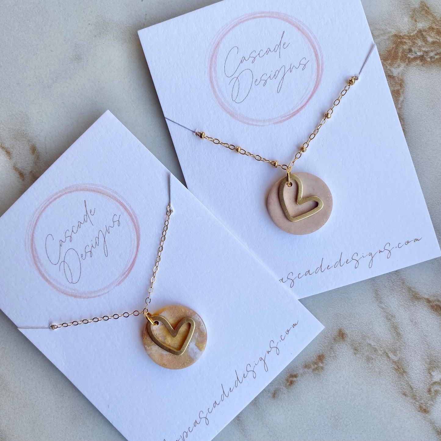 The Gold Amor | Round Heart Clay Necklace