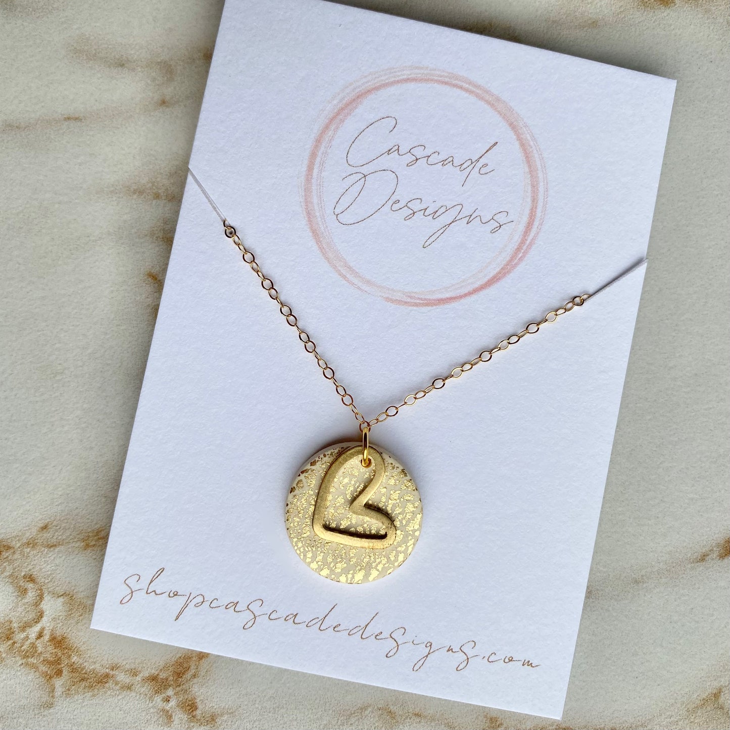 The Gold Amor | Round Heart Clay Necklace