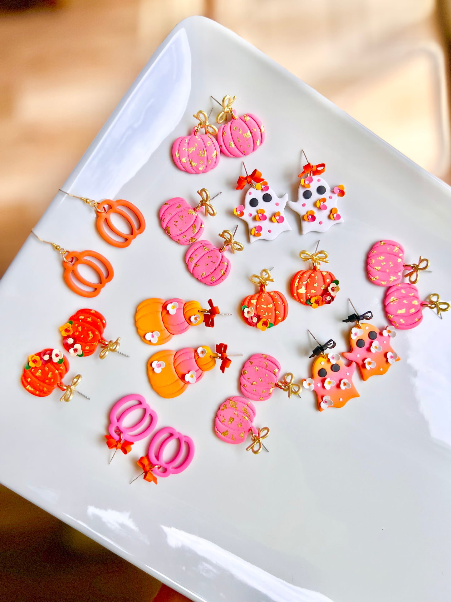 The Ghosti Floral | Ombre Ghost Pumpkin Clay Earrings