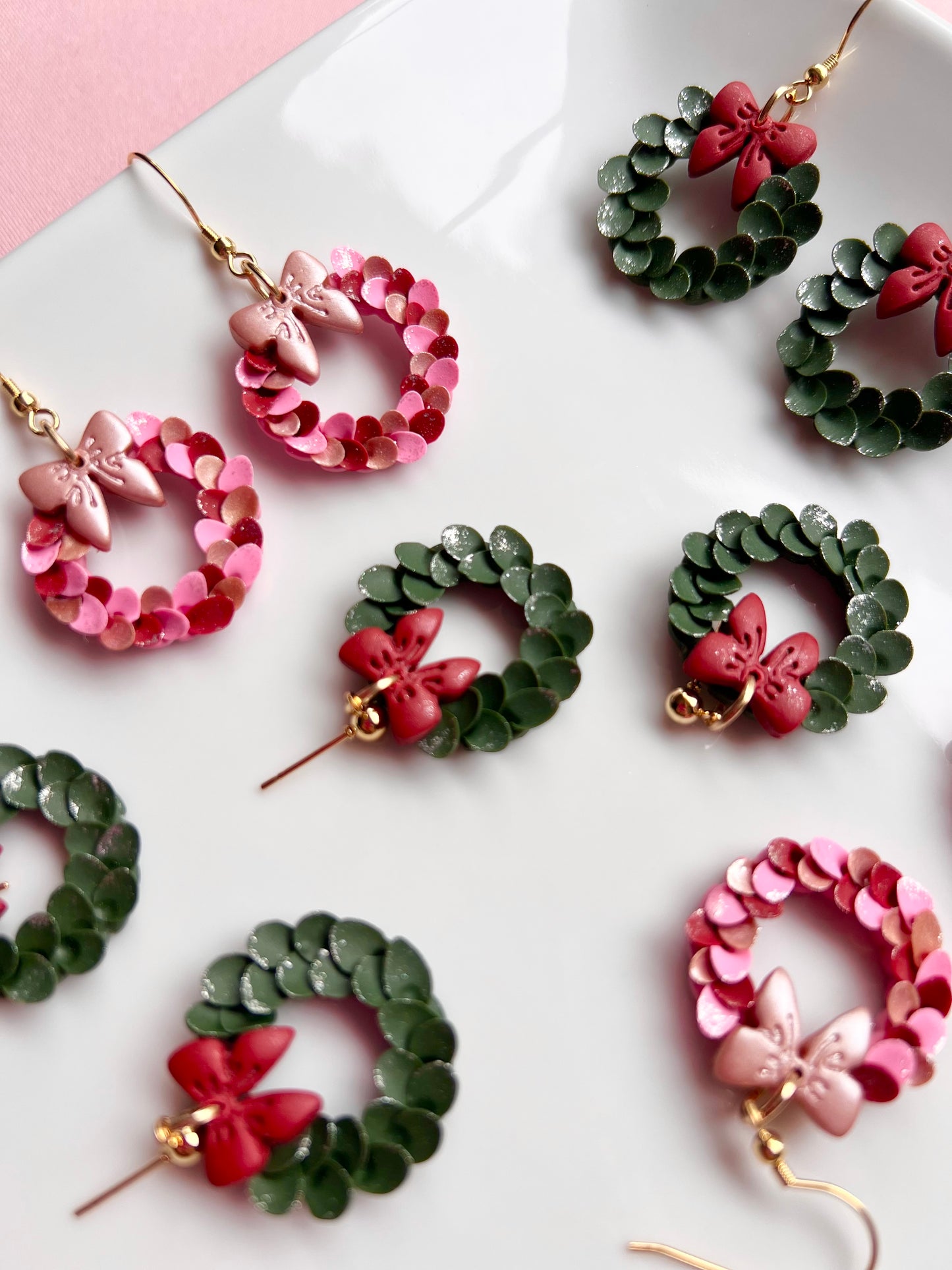 The Holli | Dusted Christmas Wreath Clay Earrings