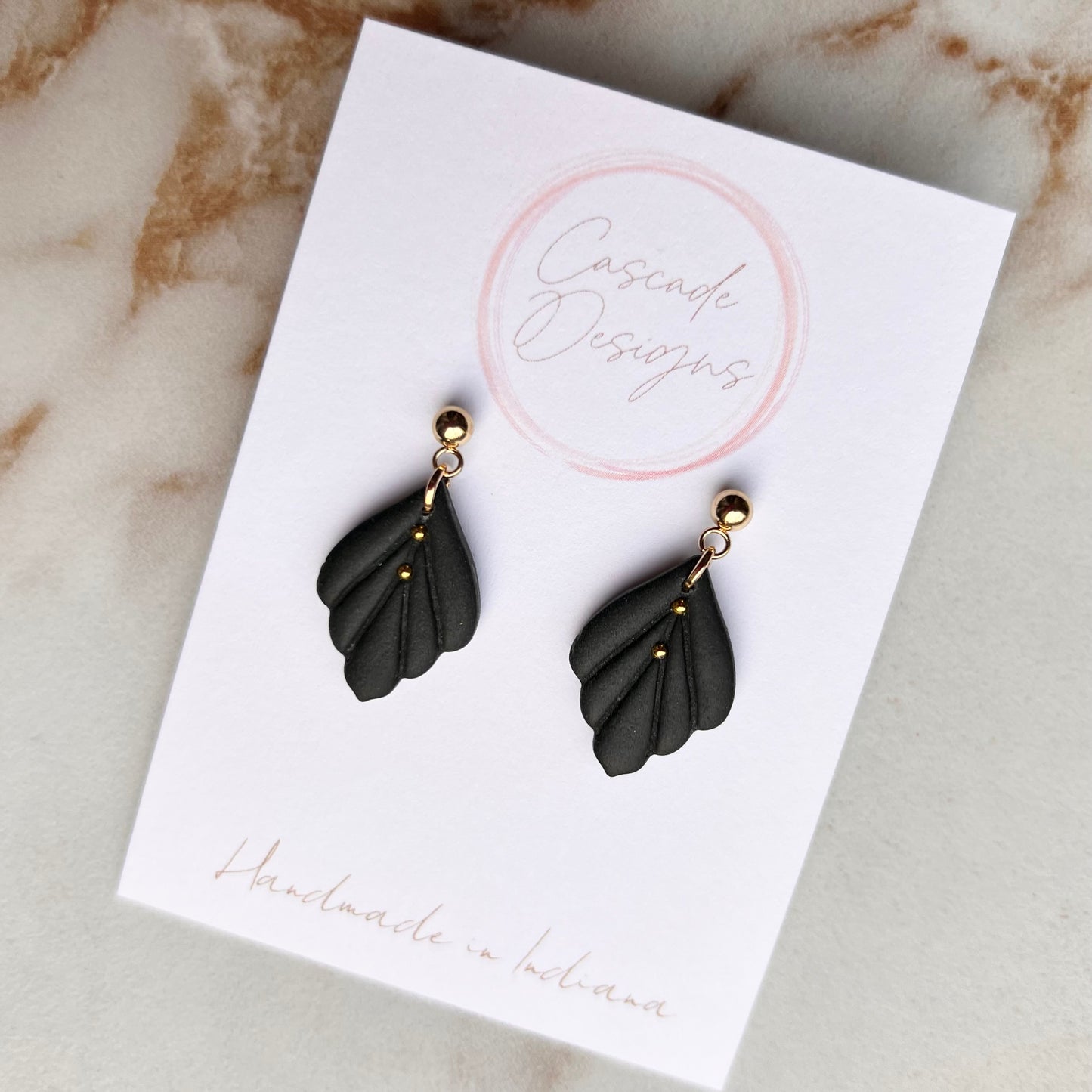 The Elli | Pearl Drop Earrings