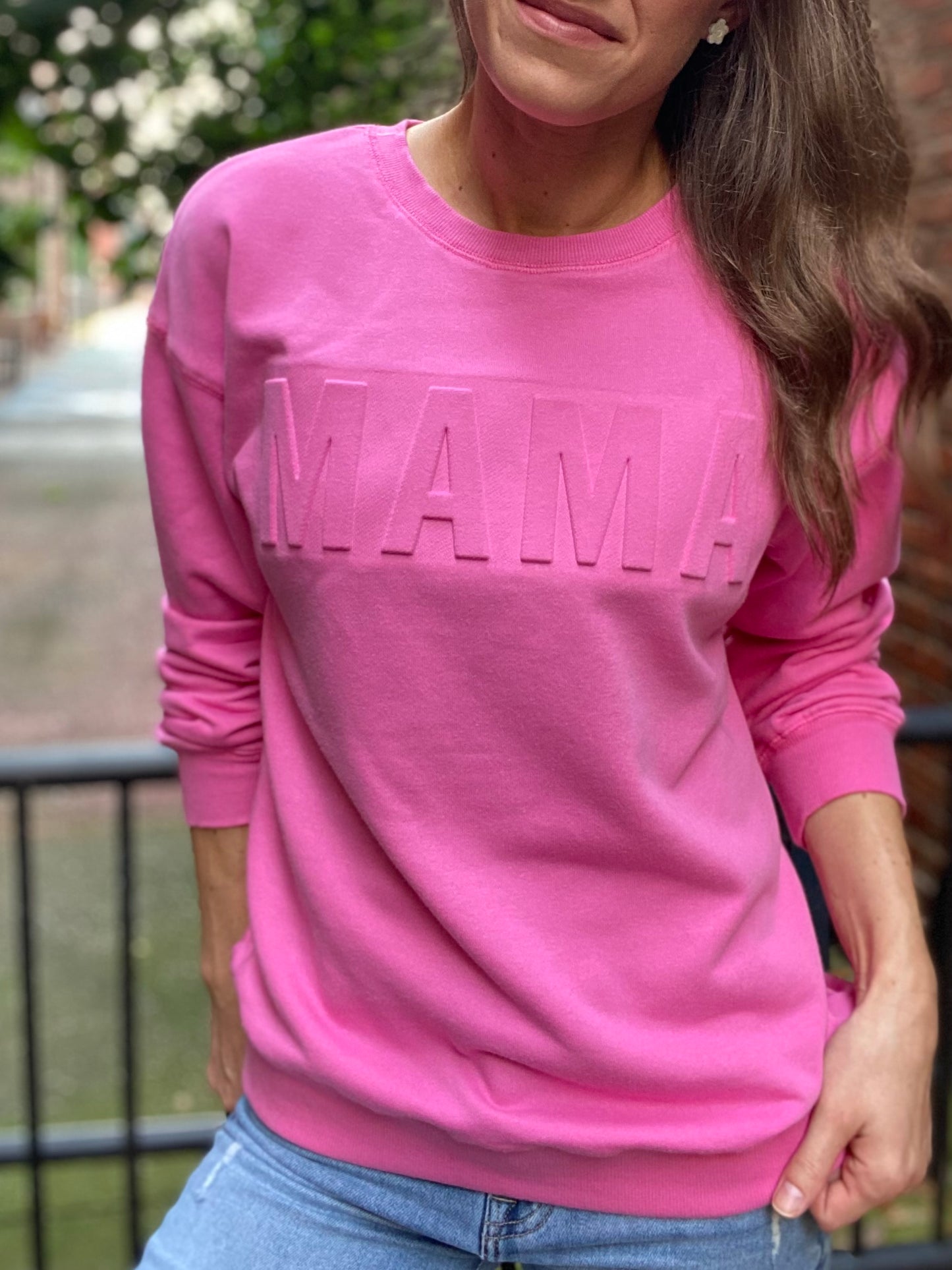 Mama Letter Embossed Sweatshirt