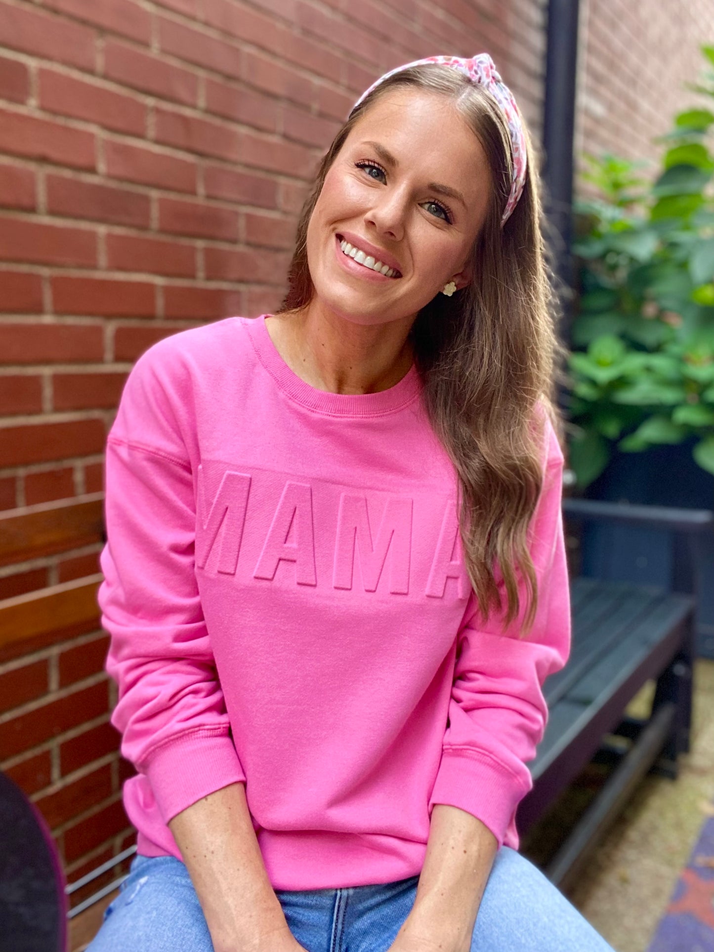 Mama Letter Embossed Sweatshirt