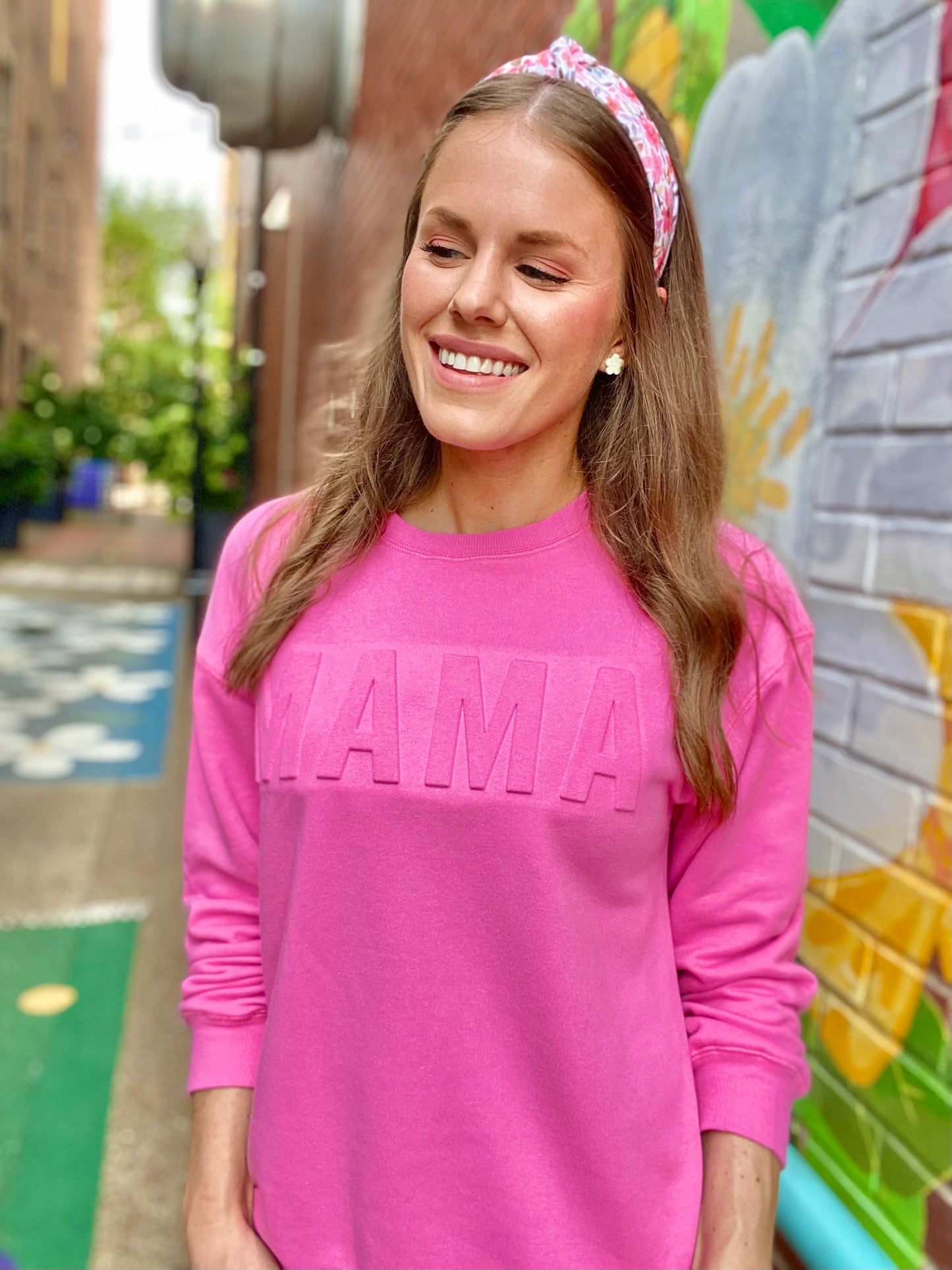 Mama Letter Embossed Sweatshirt